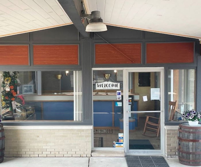 Tecumseh Inn (Harvey House Motel) - Web Photos (newer photo)